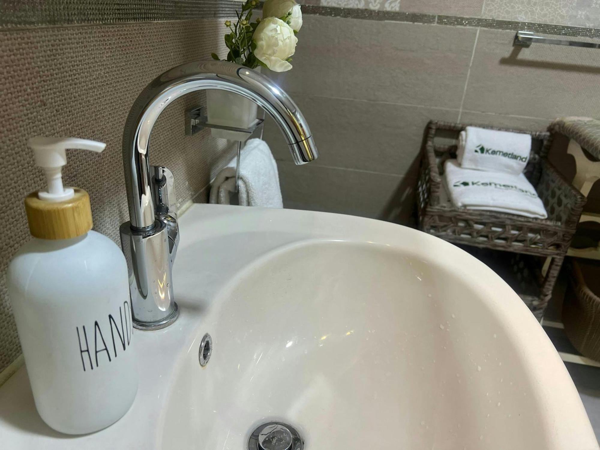 Authentic Stylish 2bdr In Zaitoun - By Kemetland *